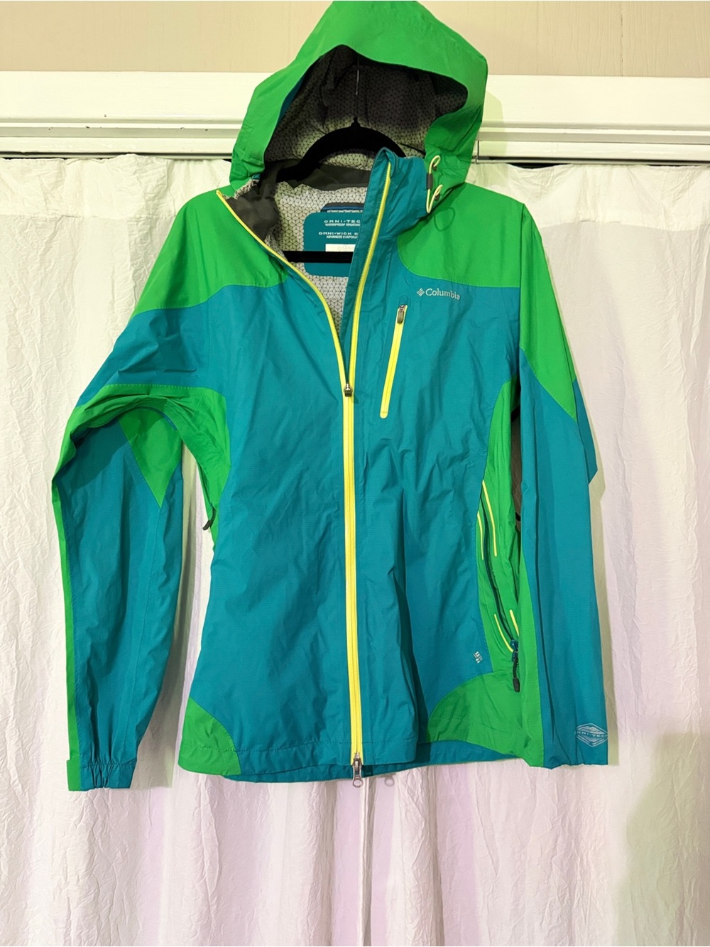 Columbia Teal and Green Waterproof Hooded Shell with Yellow Zippers
